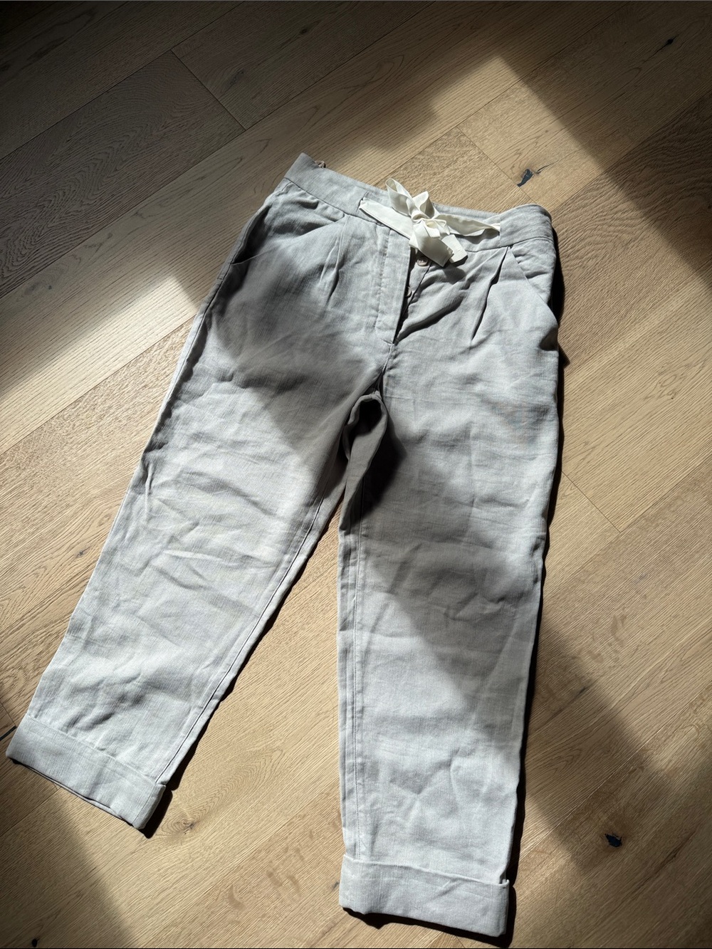 Aritzia Light Gray Cropped Drawstring Linen Pants